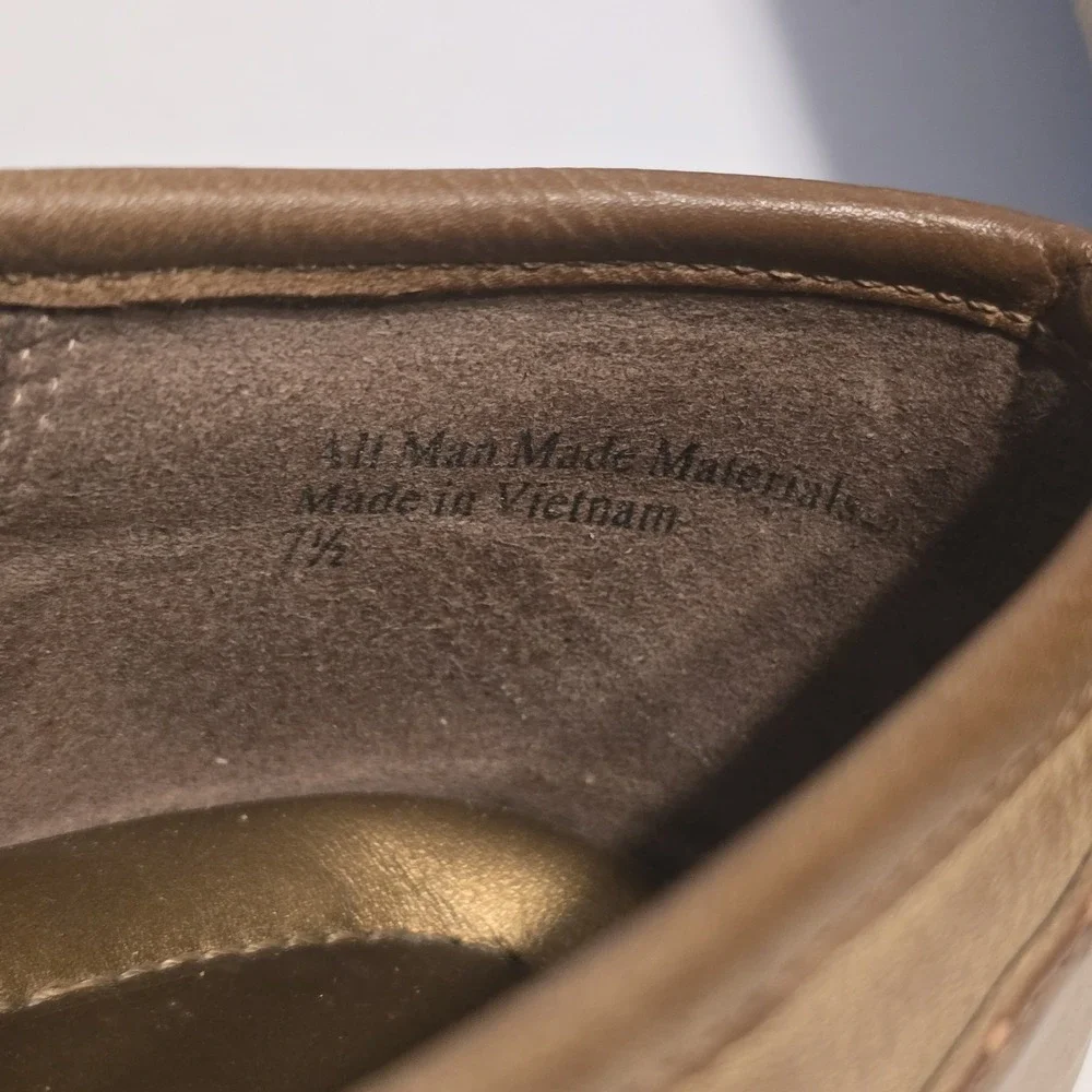 Tan Faux Leather Penny Loafers with Floral Lining and Fringe Detail 7.5‎